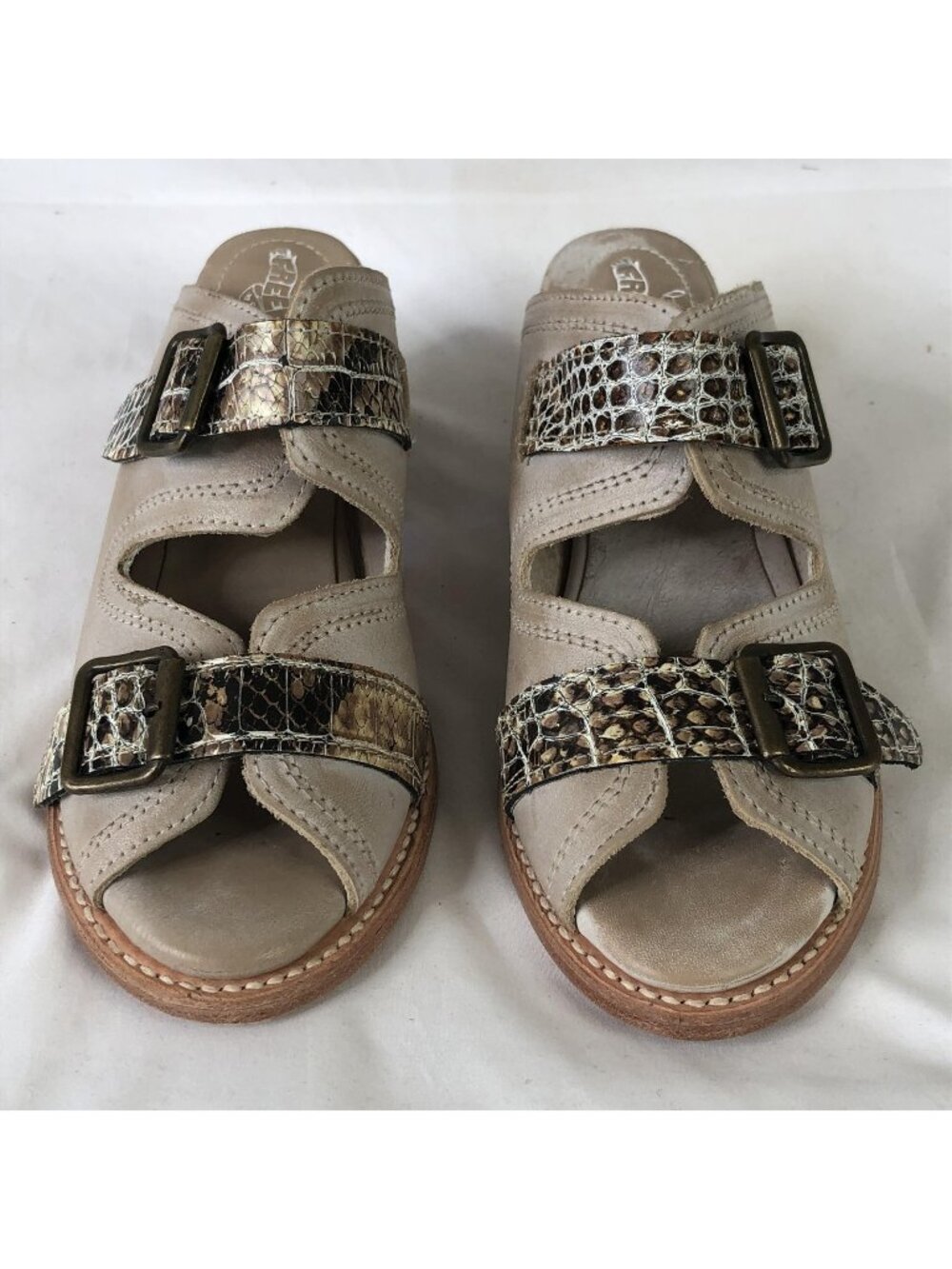 Freebird By Steven Sandals Womens Size 7 Beige Caprice Snake Print Buckle Slide